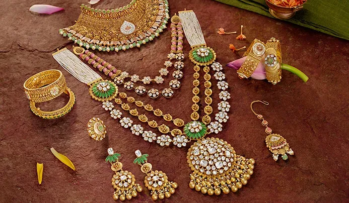 2500+ Latest Earrings Design at Best Price - Candere by Kalyan Jewellers