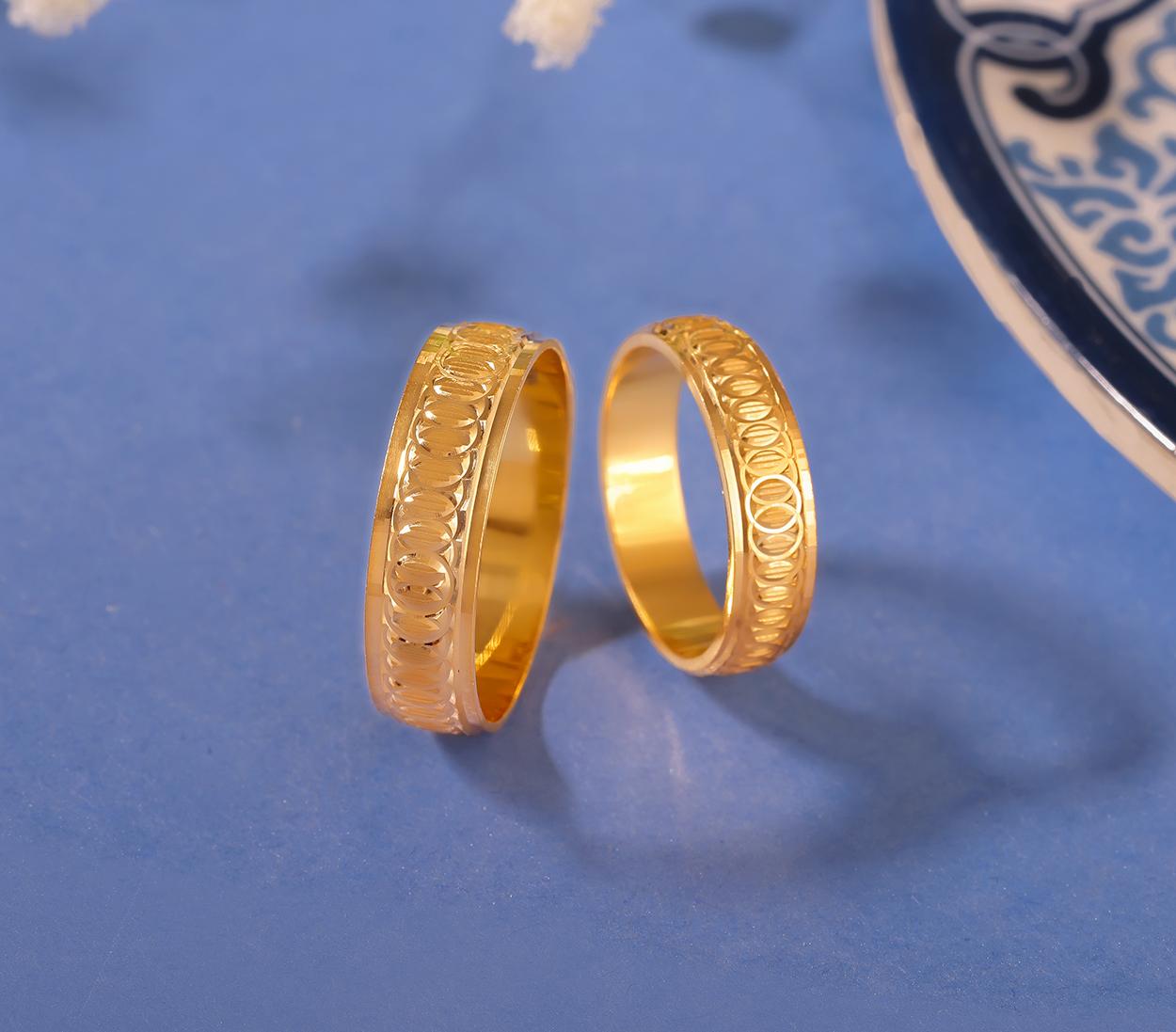 Echoes Of Emotion Voice Wave Gold Couple Rings