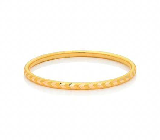 Elegant Pattern 22 KT Gold Bangle